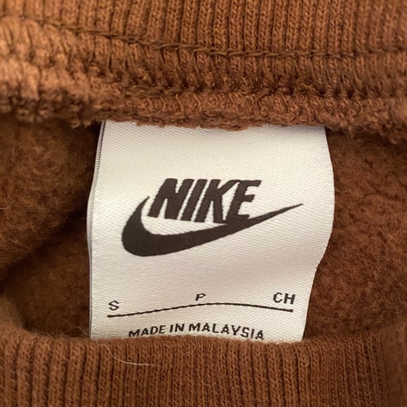 Nike joggers brown woman’s small - Picture 2 of 2